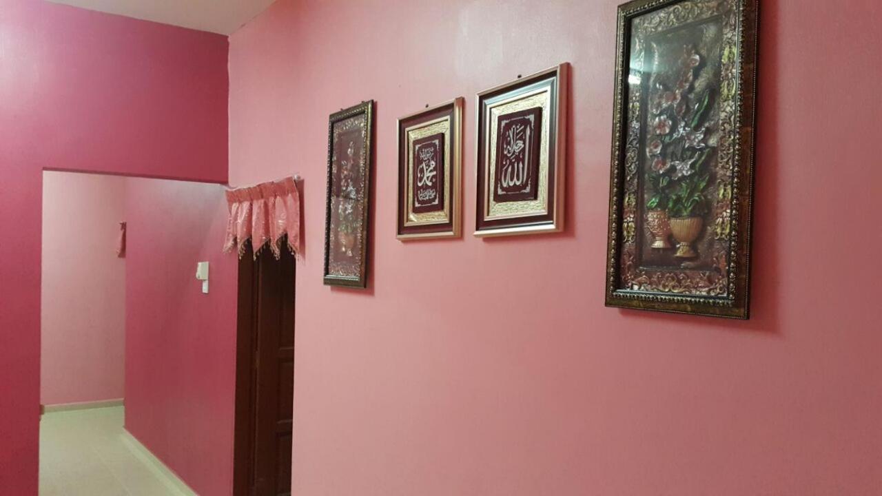 Yasmeen Homestay Kemaman Chukai Exterior foto